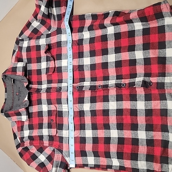 Woolrich Red and Black Plaid Button Flannel Shirt Down Size, M.  Unisex - Picture 6 of 9